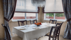 Dining rooms 