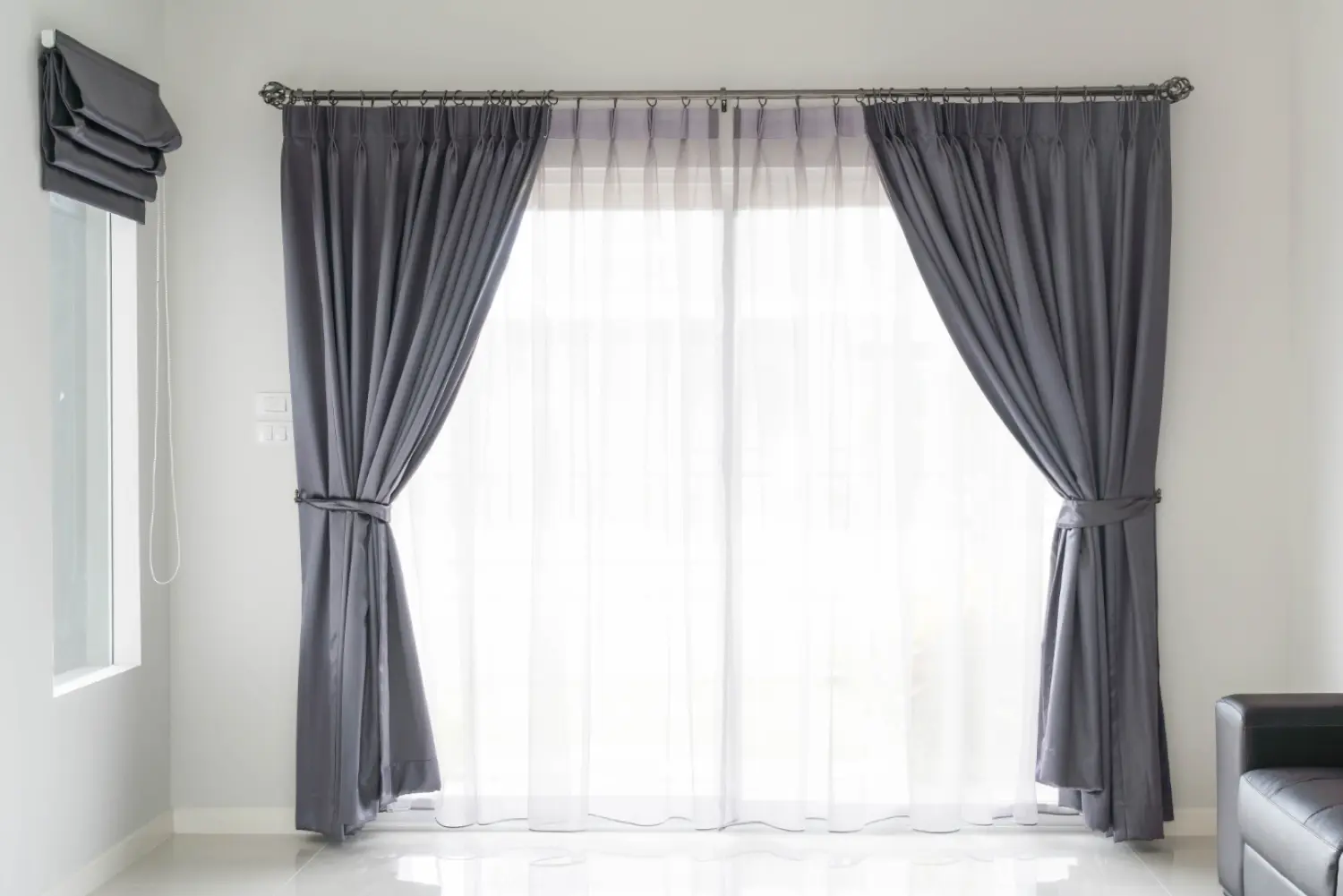 curtains with blinds